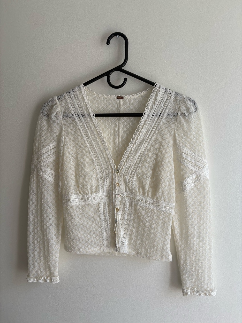 Free People Ivory Lace V-Neck Button-Front Blouse Size XS